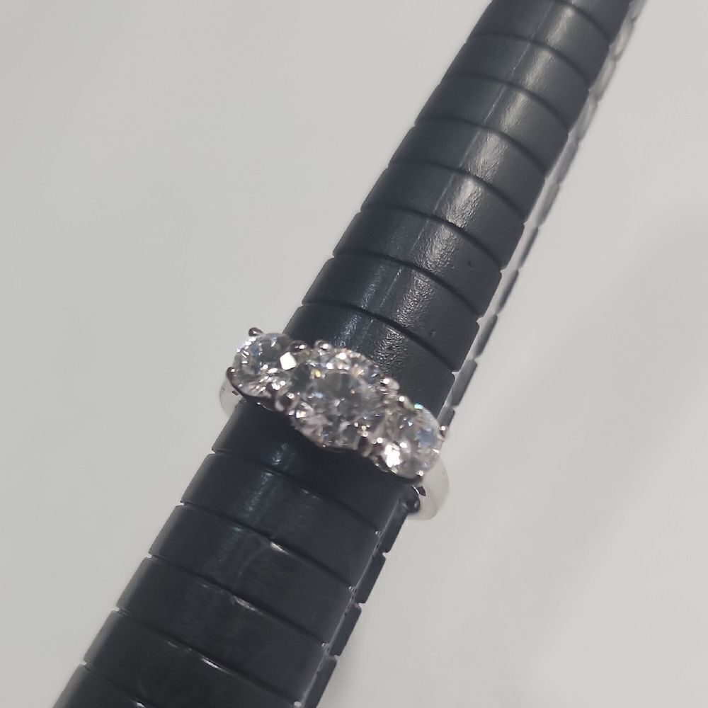 Silvertone Avon Women's Ring Size 6